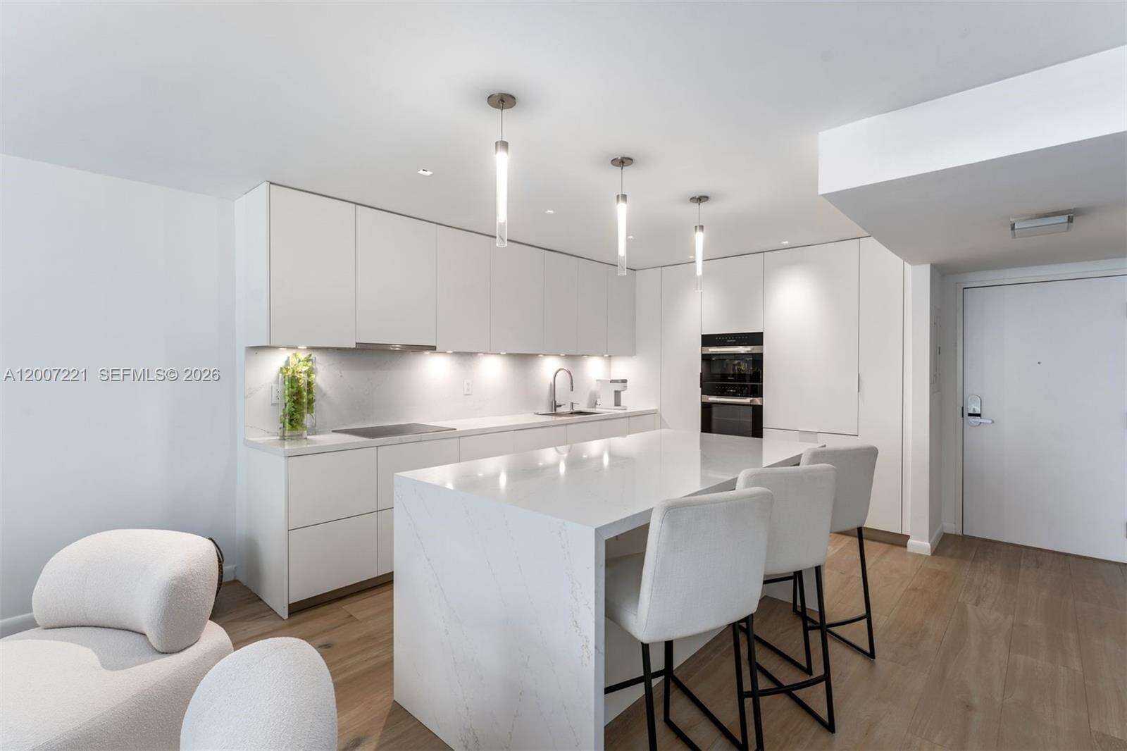 Roney Palace at 2301 Collins Ave, Miami Beach, FL 33139 - For Rent photo 8