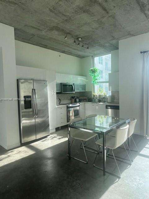 The Loft 2 at 133 2 Ave, Miami, FL 33132 - For Rent photo 14