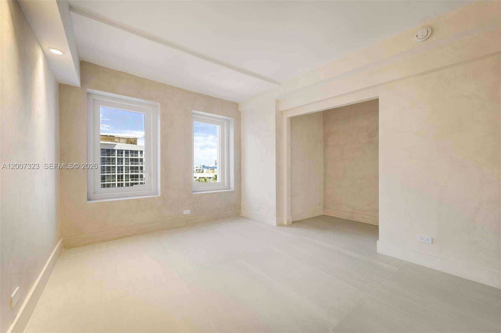 Roney Palace at 2301 Collins Ave, Miami Beach, FL 33139 - For Rent photo 18