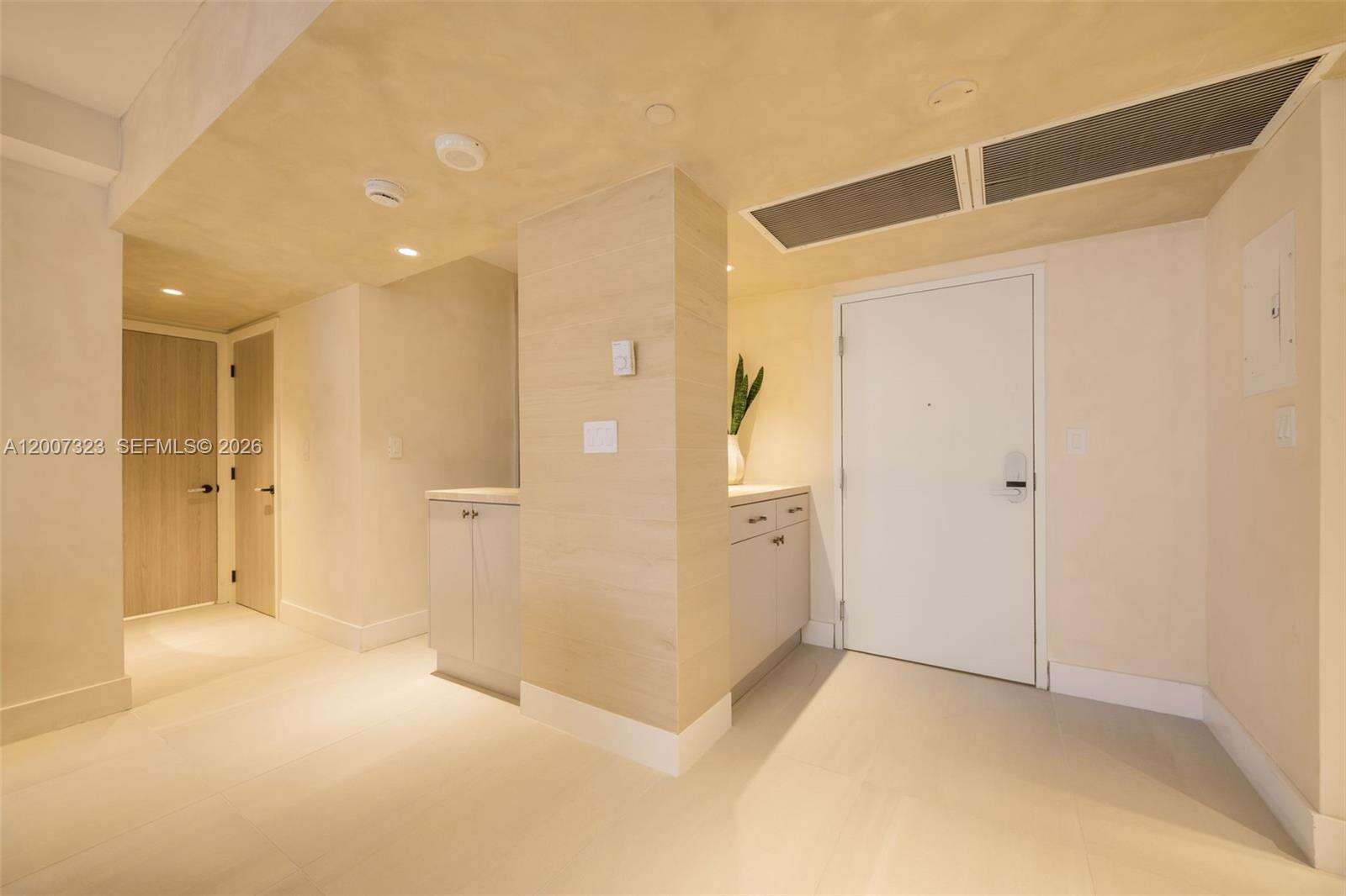 Roney Palace at 2301 Collins Ave, Miami Beach, FL 33139 - For Rent photo 3