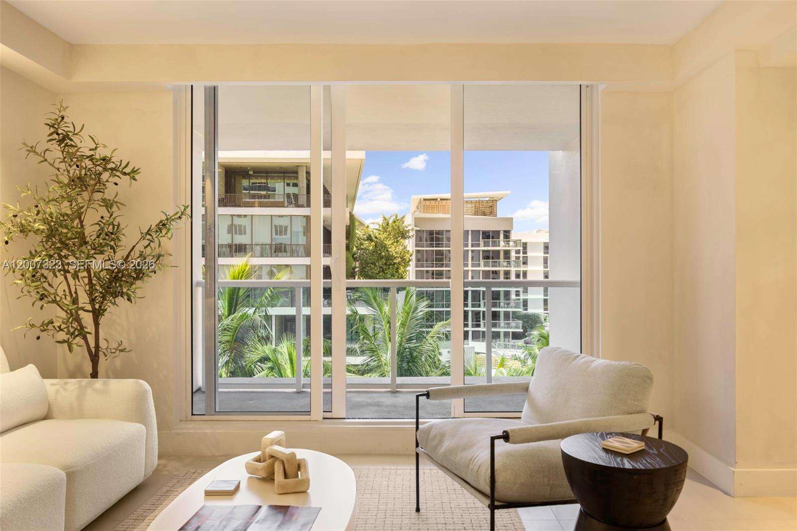 Roney Palace at 2301 Collins Ave, Miami Beach, FL 33139 - For Rent photo 9