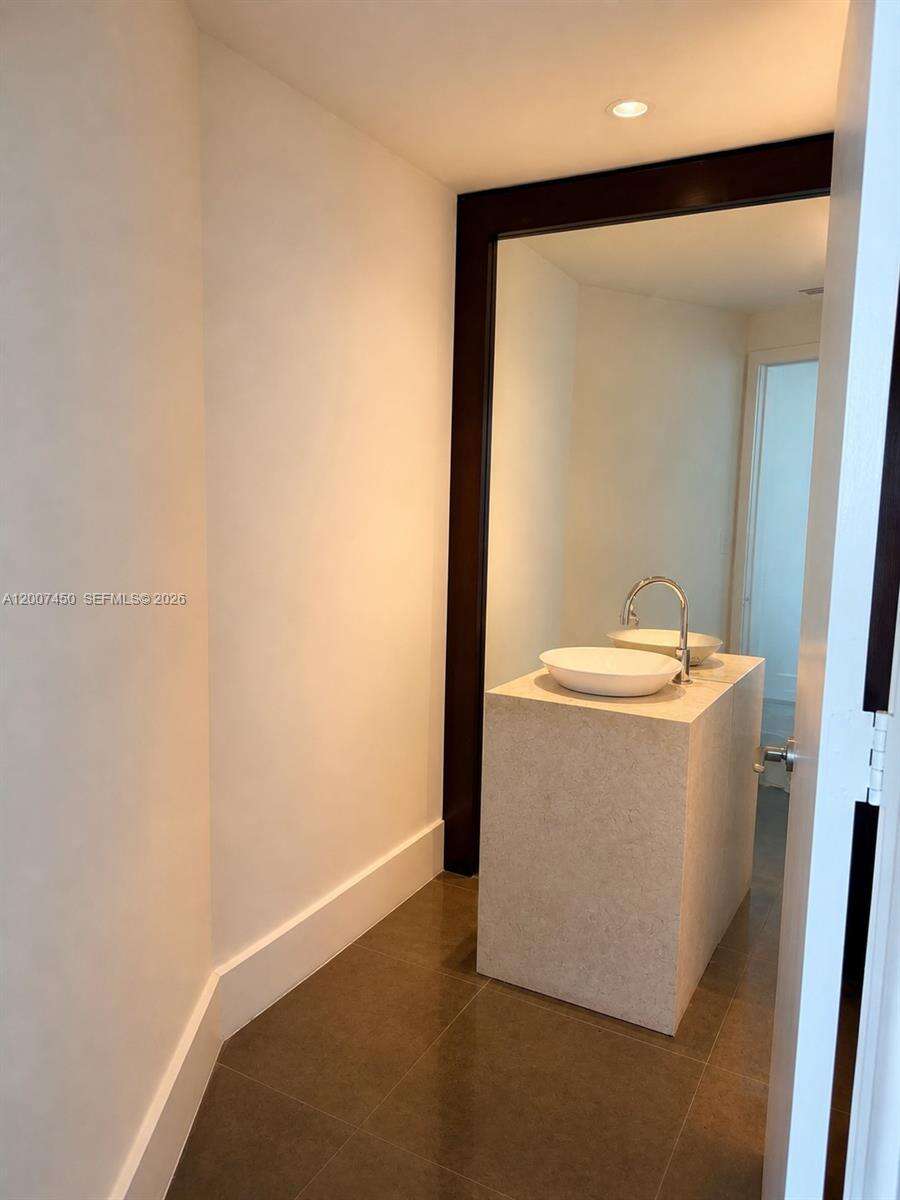 Portofino Tower at 300 Pointe Dr, Miami Beach, FL 33139 - For Rent photo 16