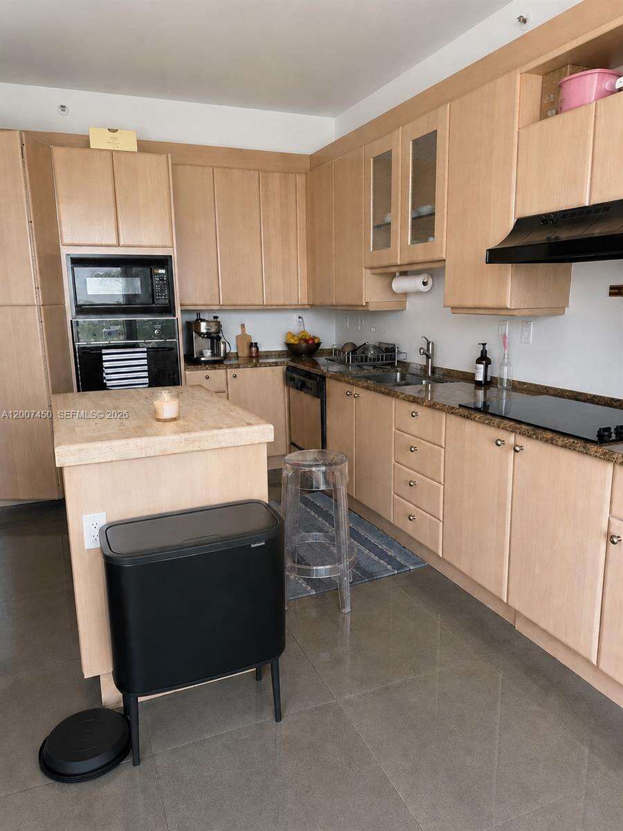 Portofino Tower at 300 Pointe Dr, Miami Beach, FL 33139 - For Rent photo 7