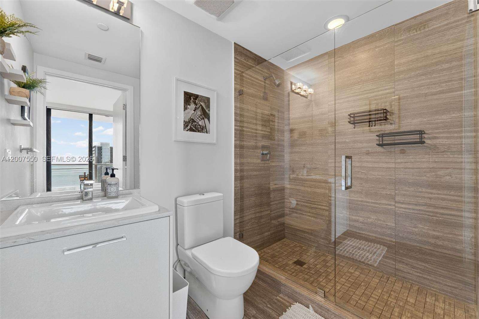 1010 Brickell at 1010 Brickell Ave, Miami, FL 33131 - For Rent photo 16
