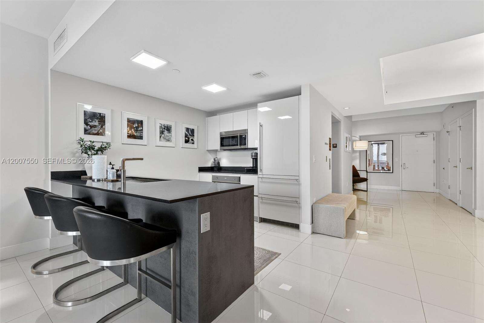 1010 Brickell at 1010 Brickell Ave, Miami, FL 33131 - For Rent photo 17