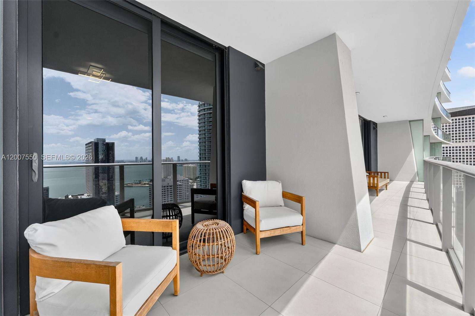 1010 Brickell at 1010 Brickell Ave, Miami, FL 33131 - For Rent photo 3