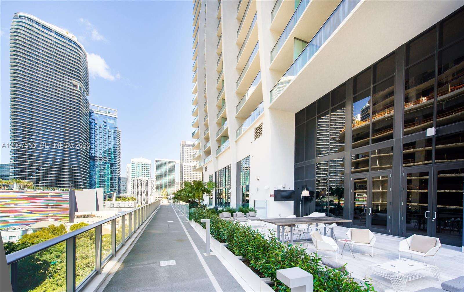 1010 Brickell at 1010 Brickell Ave, Miami, FL 33131 - For Rent photo 56