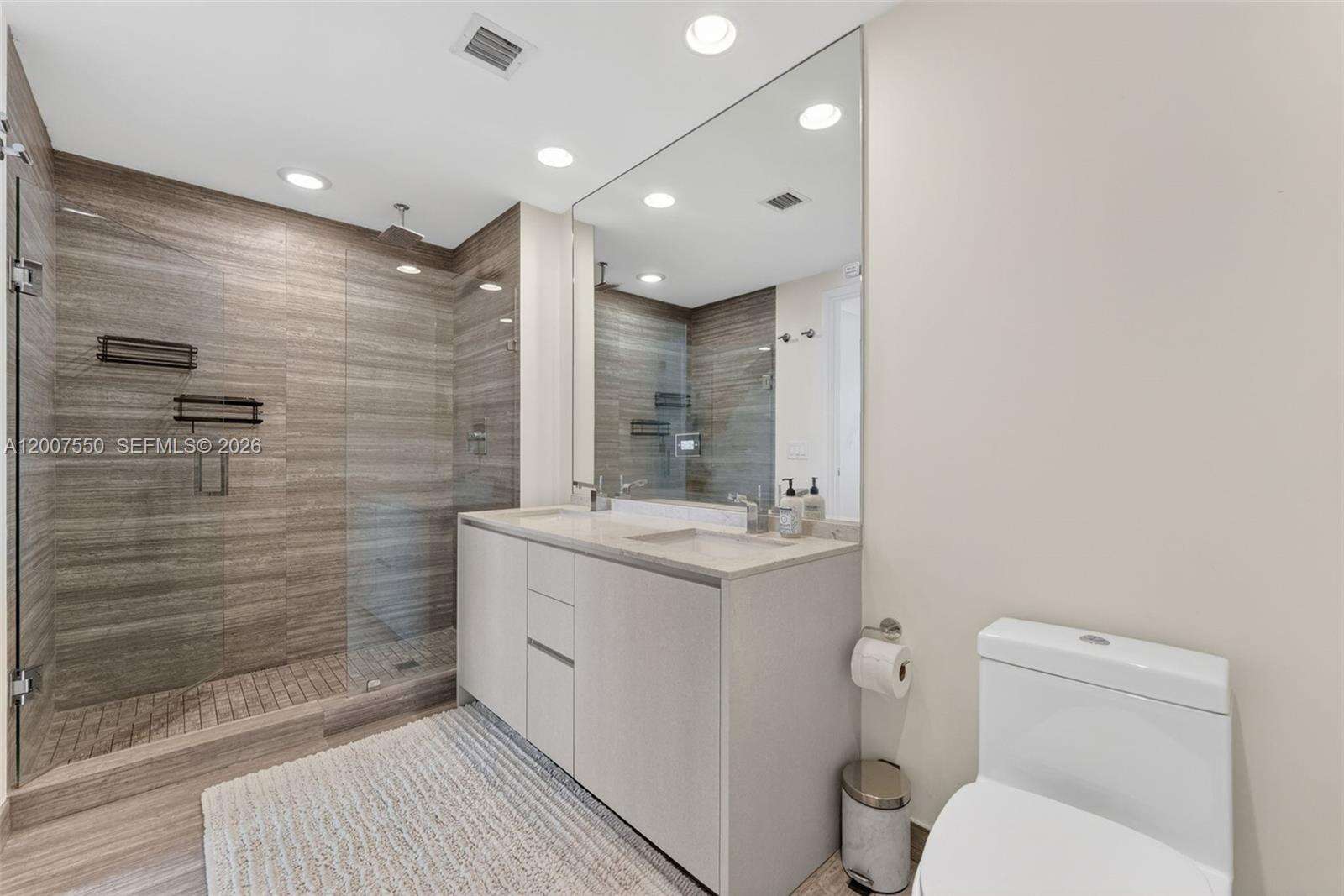 1010 Brickell at 1010 Brickell Ave, Miami, FL 33131 - For Rent photo 10
