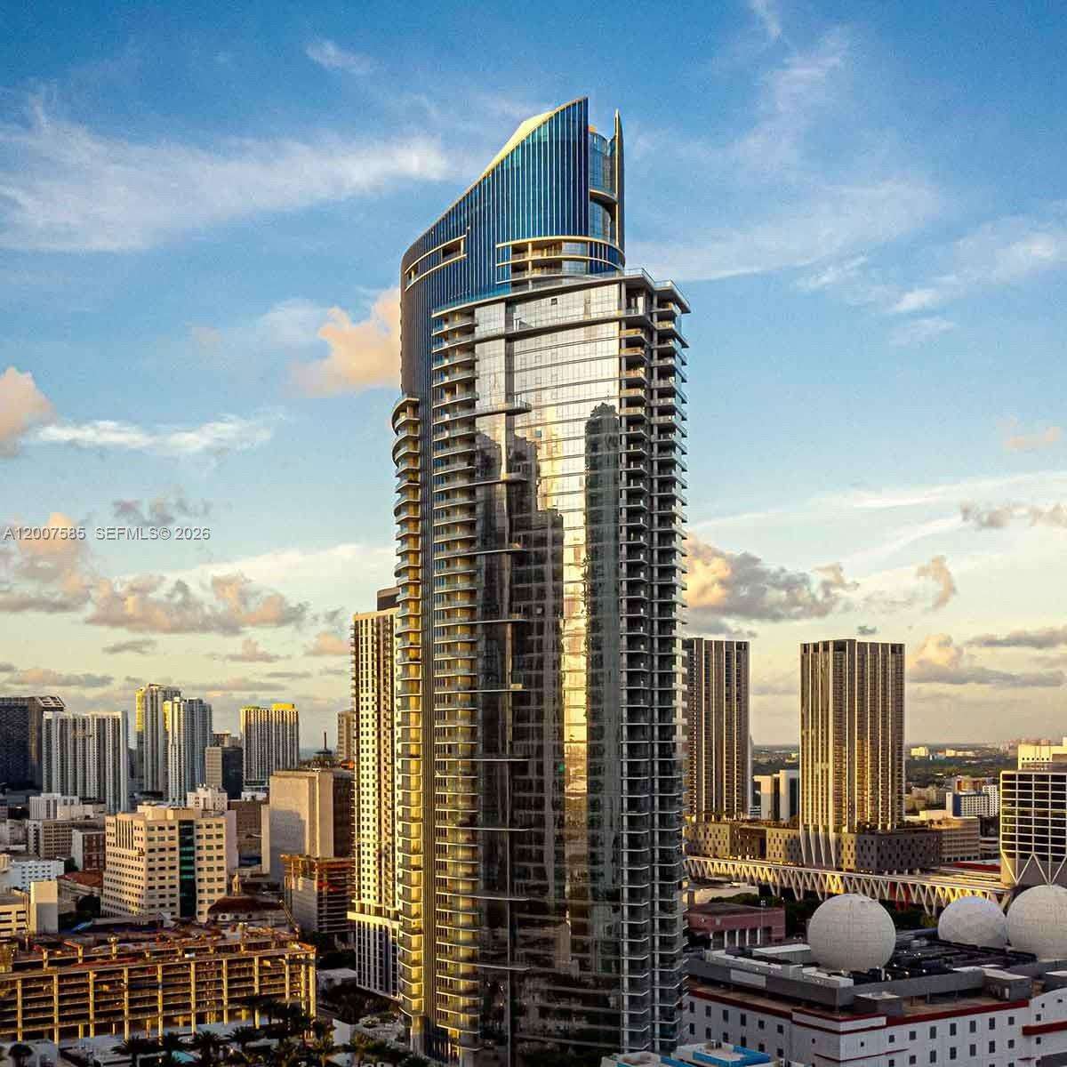 Paramount Miami Worldcenter at 851 1 Ave, Miami, FL 33132 - For Rent photo 18