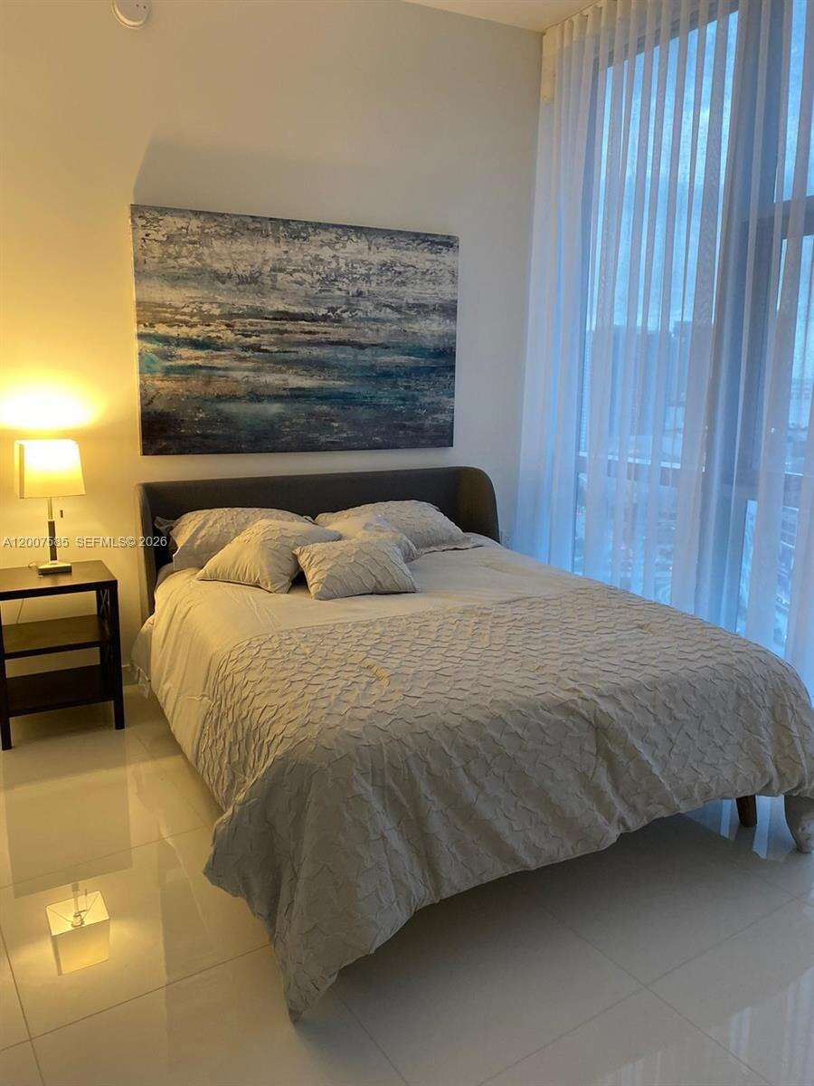 Paramount Miami Worldcenter at 851 1 Ave, Miami, FL 33132 - For Rent photo 8
