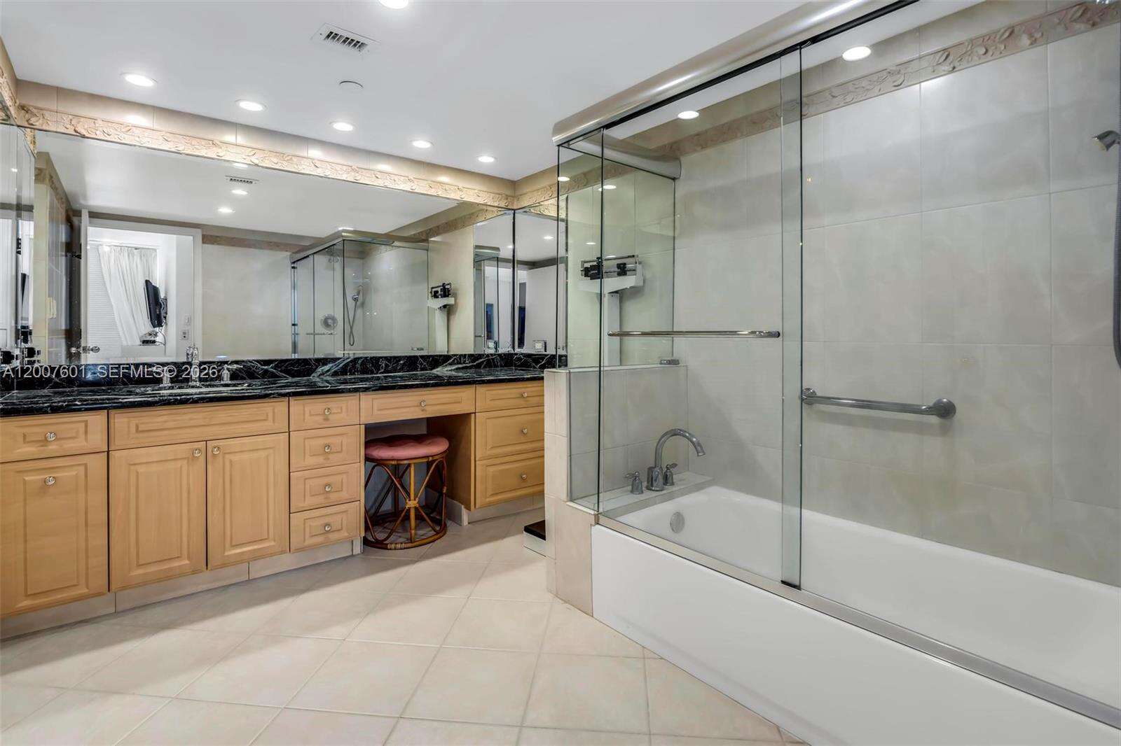 Turnberry Isle at 19707 Turnberry Way, Aventura, FL 33180 - For Rent photo 15