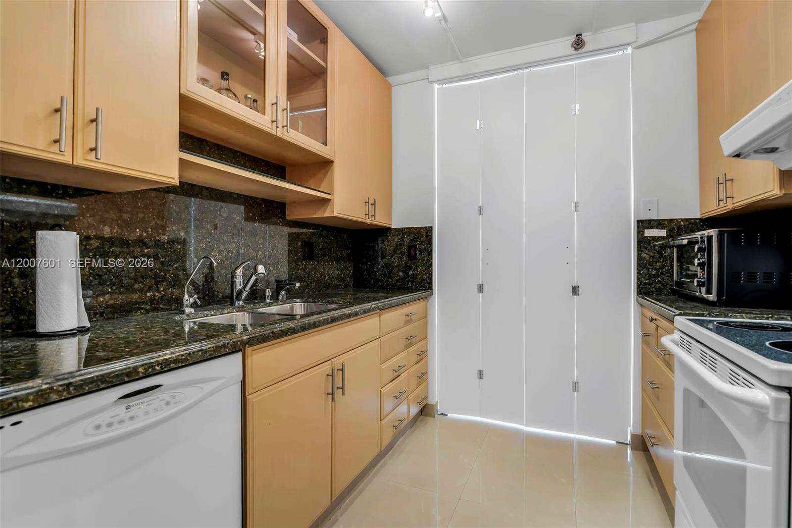 Turnberry Isle at 19707 Turnberry Way, Aventura, FL 33180 - For Rent photo 8