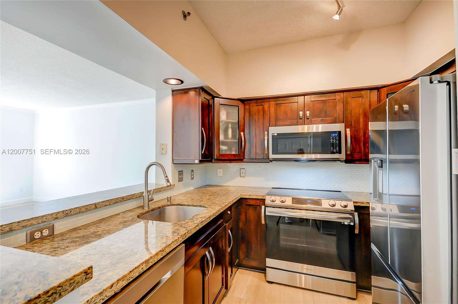 Village By The Bay at 3105 184 St, Aventura, FL 33160 - For Rent photo 11