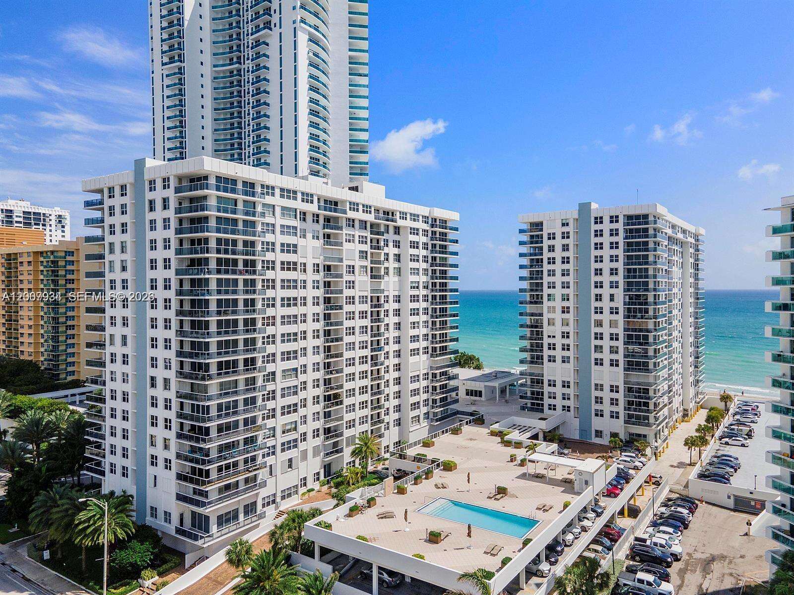 Aquarius at 2751 Ocean Dr, Hollywood, FL 33019 - For Rent photo 2