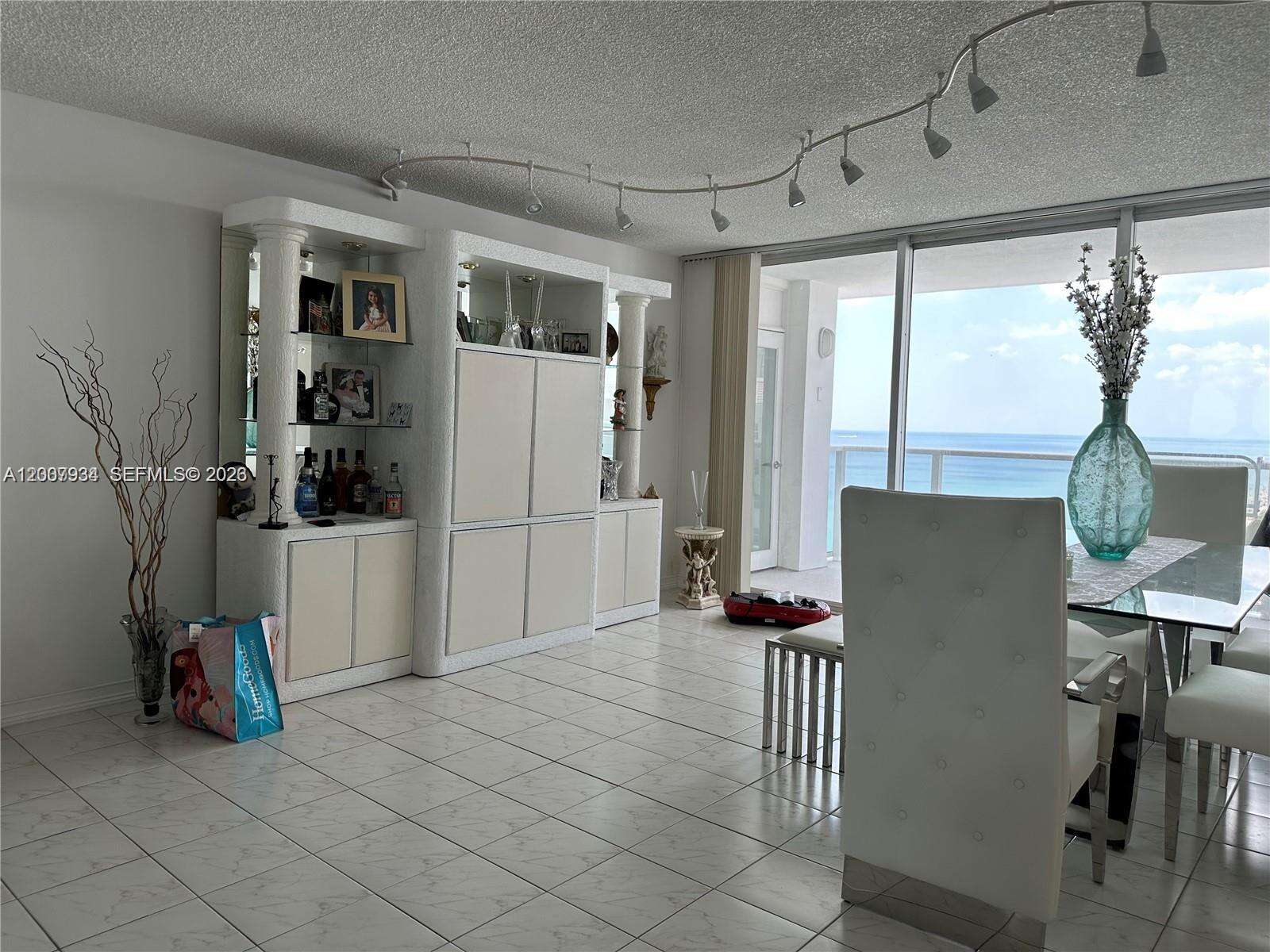 Aquarius at 2751 Ocean Dr, Hollywood, FL 33019 - For Rent photo 21