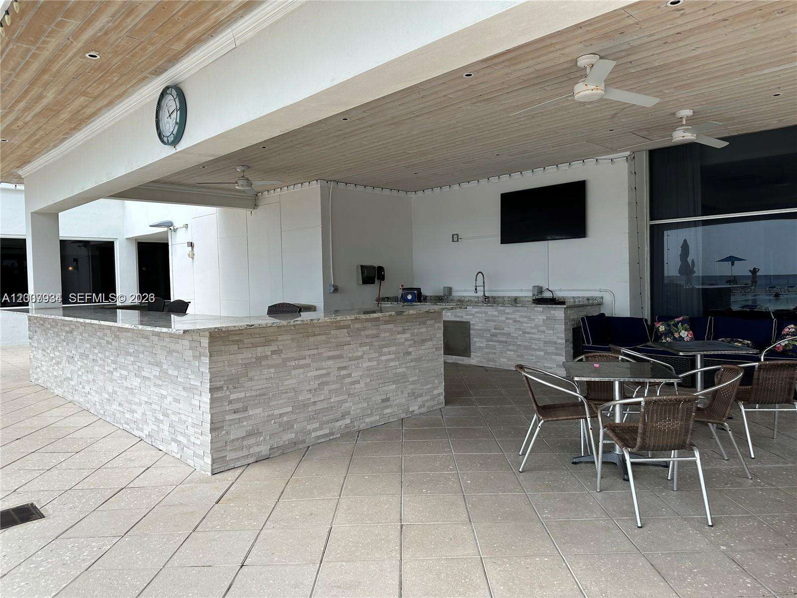 Aquarius at 2751 Ocean Dr, Hollywood, FL 33019 - For Rent photo 26