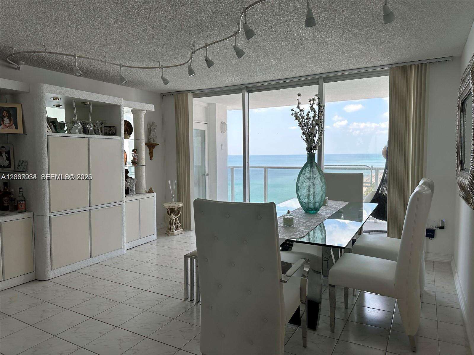 Aquarius at 2751 Ocean Dr, Hollywood, FL 33019 - For Rent photo 4