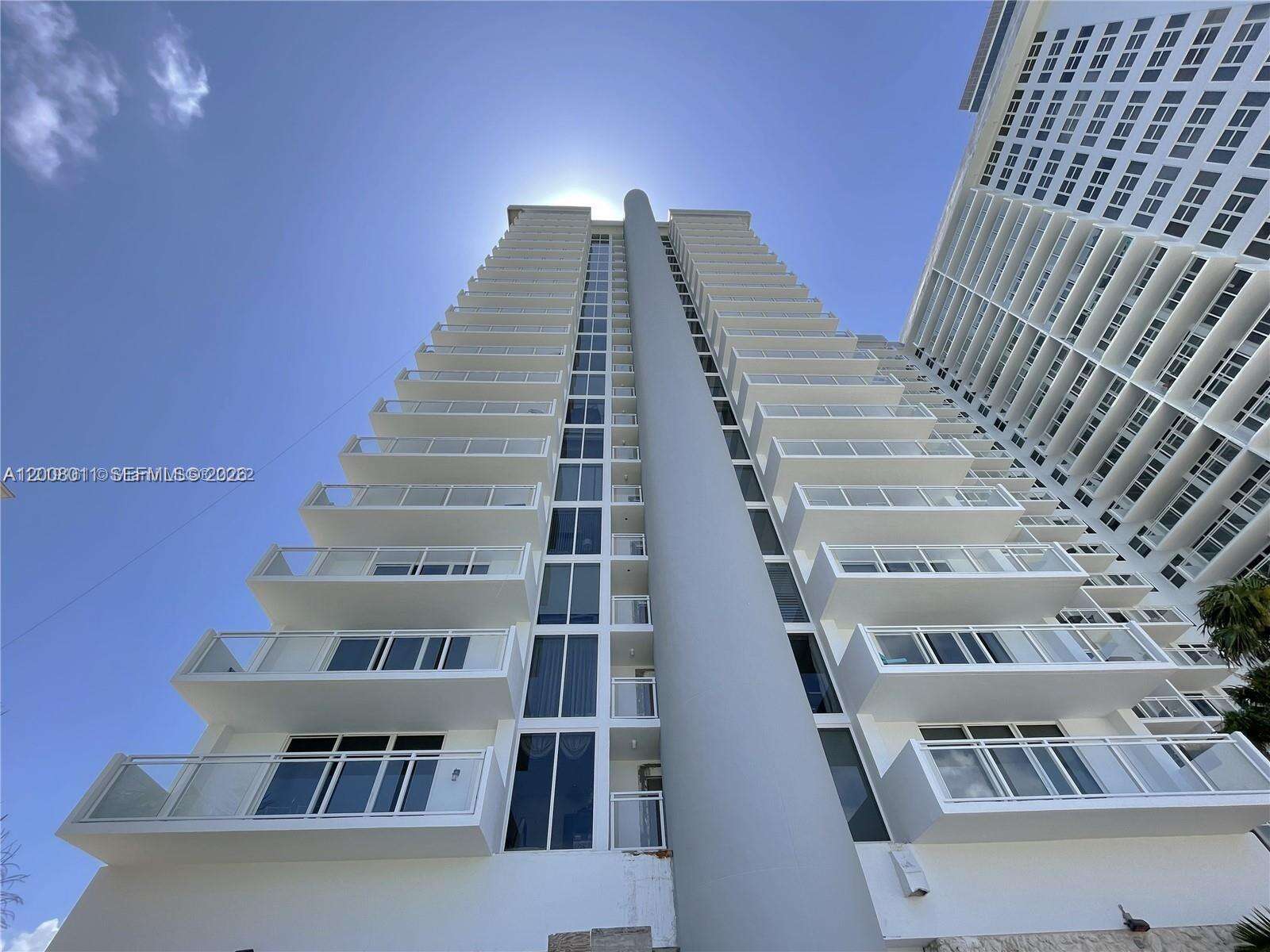 Parker Plaza at 2030 Ocean Dr, Hallandale Beach, FL 33009 - For Rent photo 24