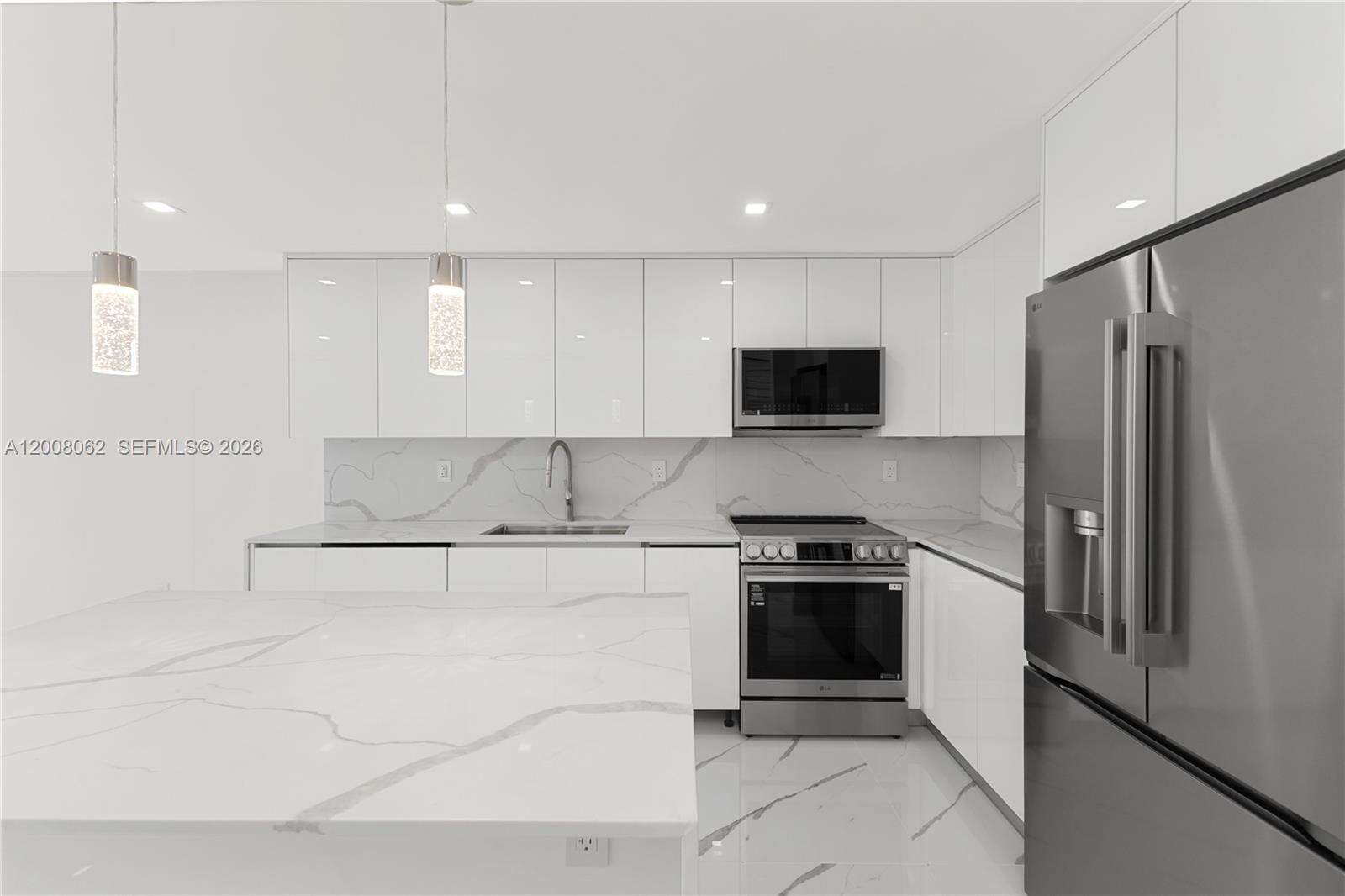 Ocean Point at 345 Ocean Dr, Miami Beach, FL 33139 - For Rent photo 2