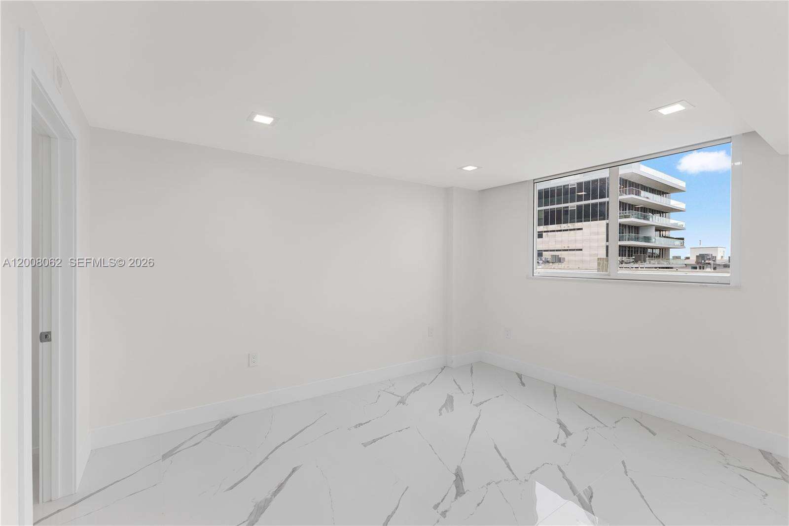 Ocean Point at 345 Ocean Dr, Miami Beach, FL 33139 - For Rent photo 6