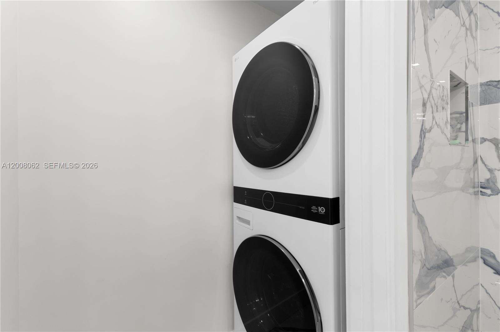 Ocean Point at 345 Ocean Dr, Miami Beach, FL 33139 - For Rent photo 9