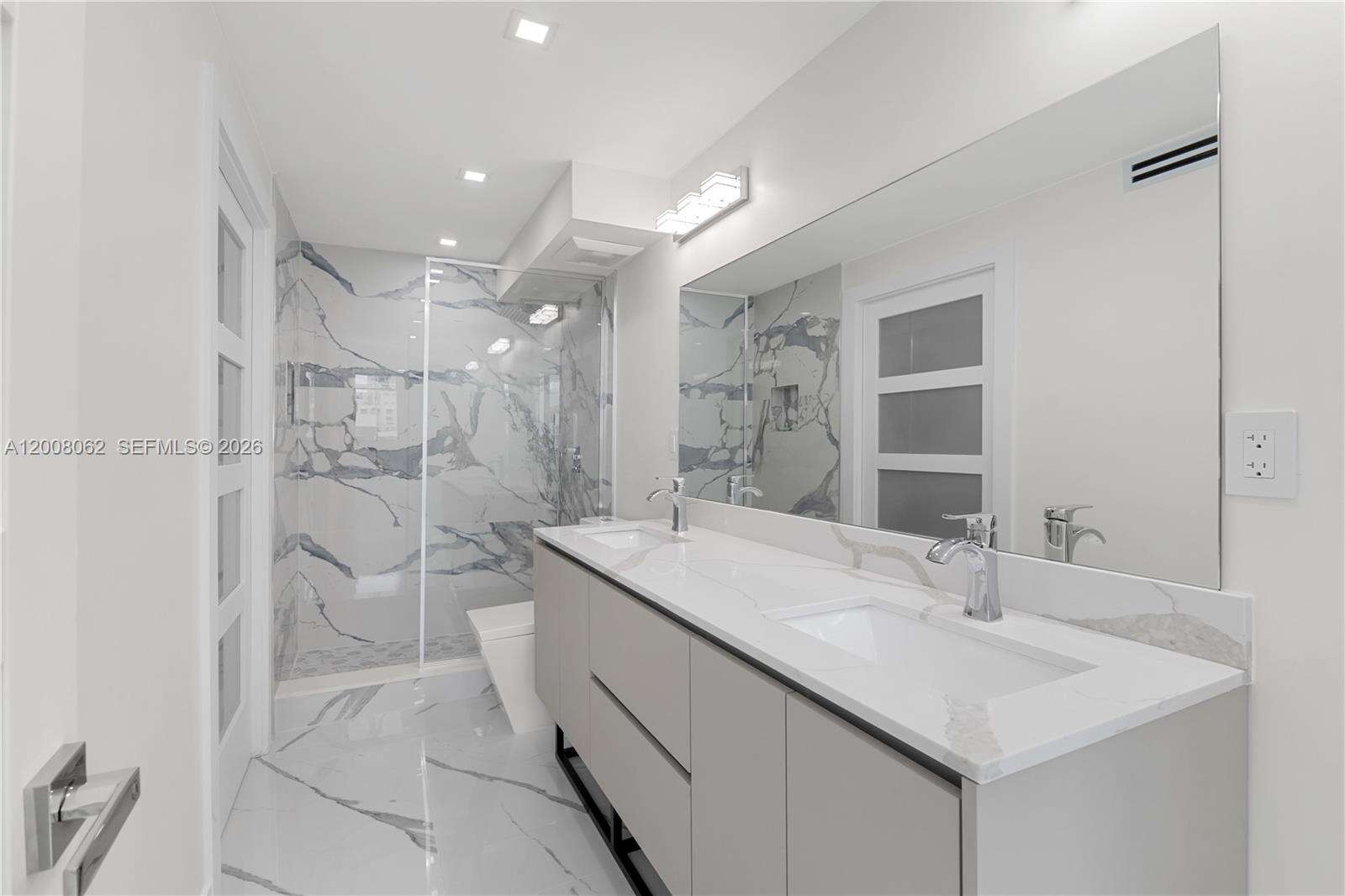 Ocean Point at 345 Ocean Dr, Miami Beach, FL 33139 - For Rent photo 10