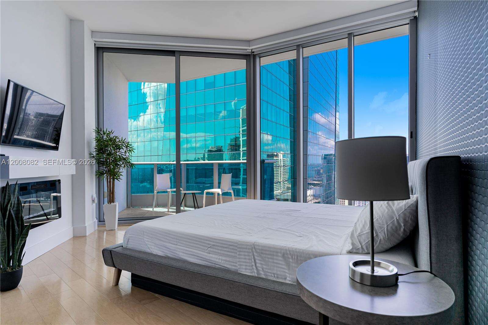 Epic Residences at 200 Biscayne Blvd Way, Miami, FL 33131 - For Rent photo 14