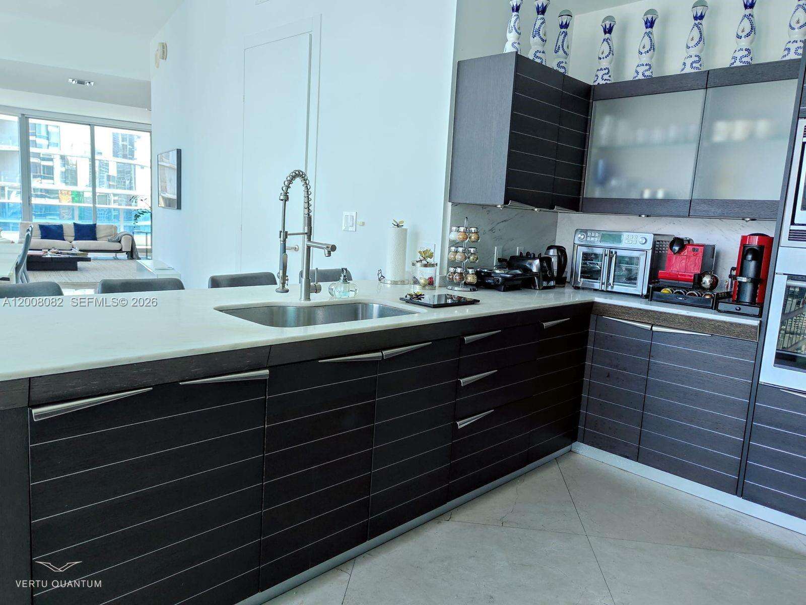 Epic Residences at 200 Biscayne Blvd Way, Miami, FL 33131 - For Rent photo 10