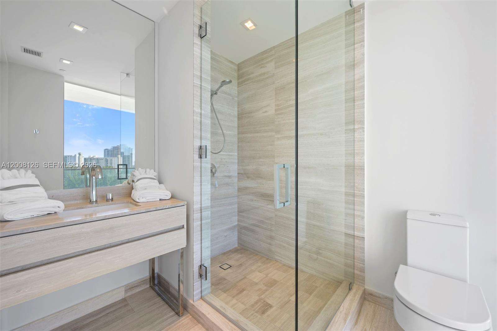 Armani Casa at 18975 Collins Ave, Sunny Isles Beach, FL 33160 - For Rent photo 15