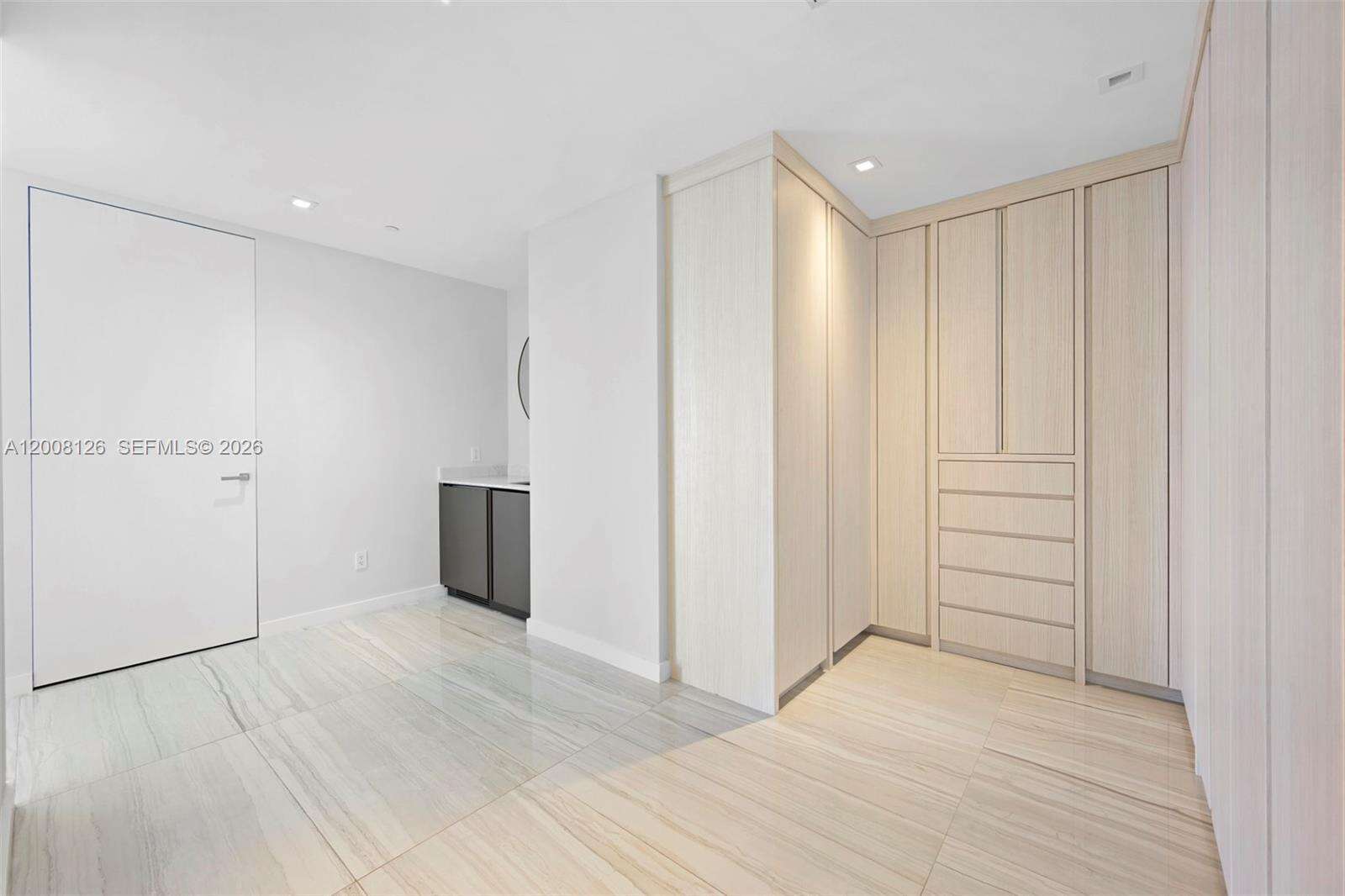 Armani Casa at 18975 Collins Ave, Sunny Isles Beach, FL 33160 - For Rent photo 8