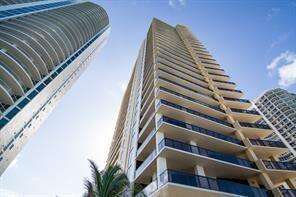 Sayan at 16275 Collins, Sunny Isles Beach, FL 33160 - For Rent photo 2