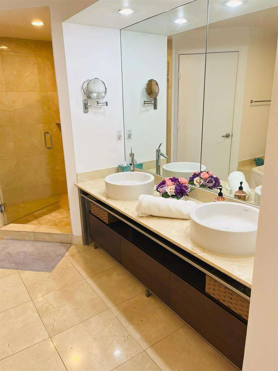 Sayan at 16275 Collins, Sunny Isles Beach, FL 33160 - For Rent photo 14