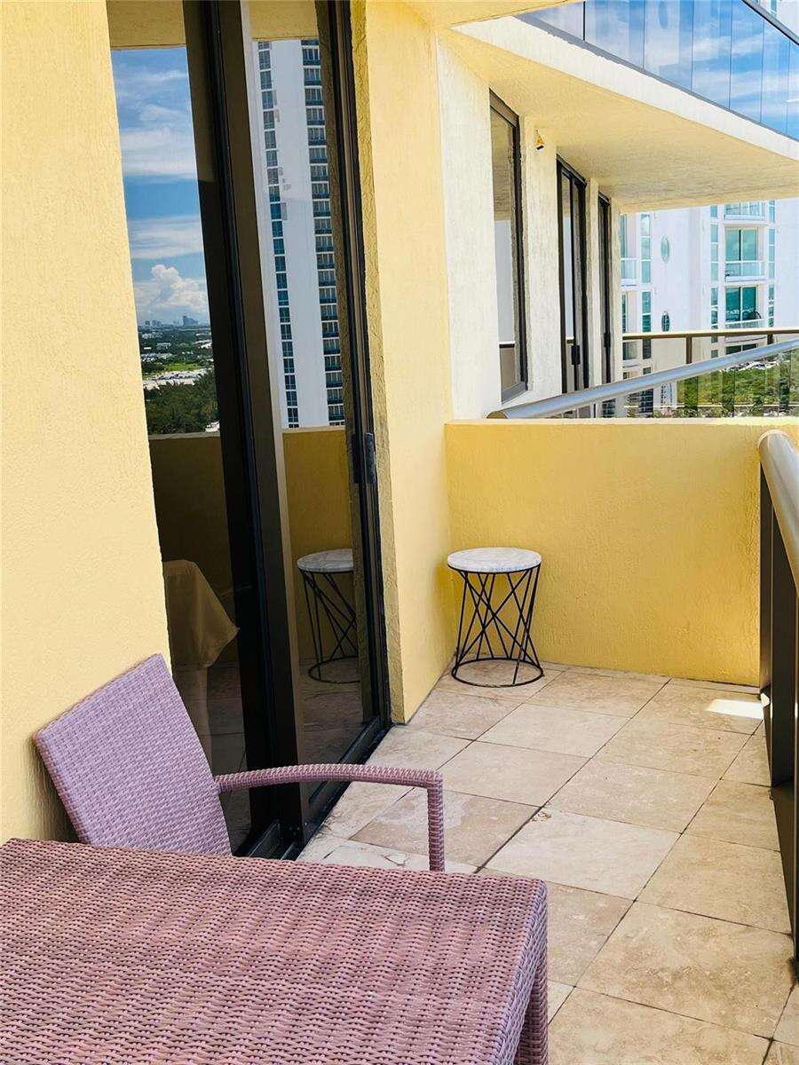 Sayan at 16275 Collins, Sunny Isles Beach, FL 33160 - For Rent photo 15