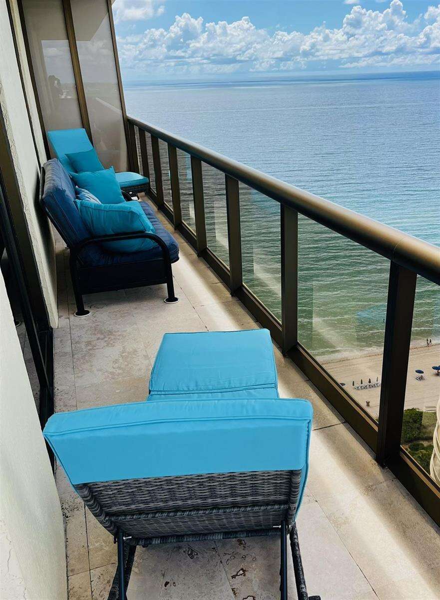 Sayan at 16275 Collins, Sunny Isles Beach, FL 33160 - For Rent photo 17