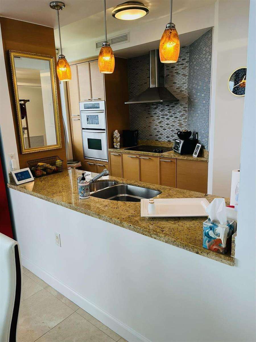 Sayan at 16275 Collins, Sunny Isles Beach, FL 33160 - For Rent photo 8