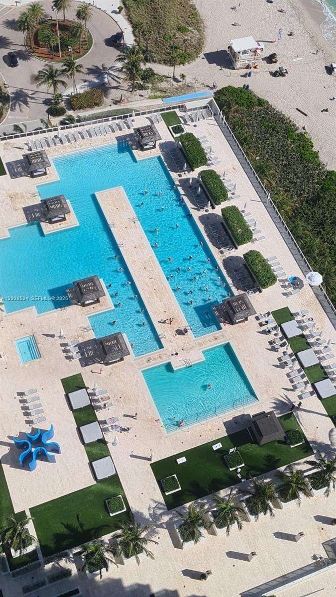 The Beach Club Two at 1830 Ocean Dr, Hallandale Beach, FL 33009 - For Rent photo 29