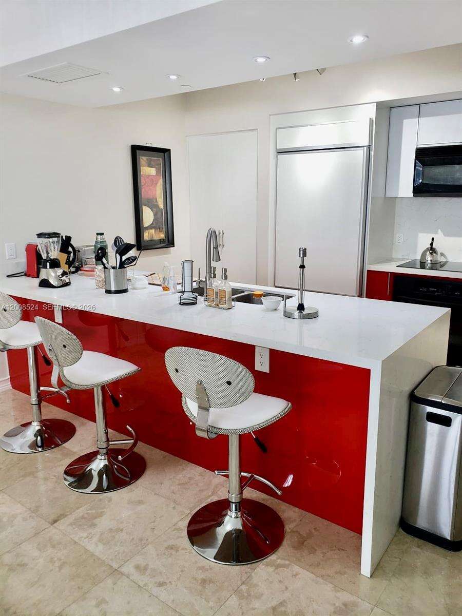 The Beach Club Two at 1830 Ocean Dr, Hallandale Beach, FL 33009 - For Rent photo 6