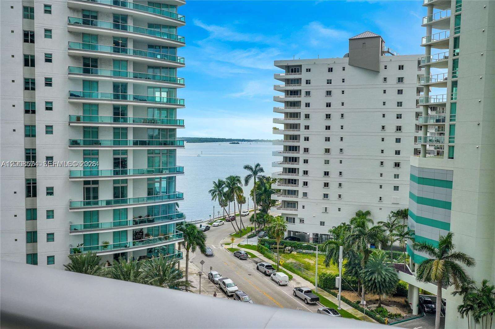 Brickell House at 1300 Brickell Bay Dr, Miami, FL 33131 - For Rent photo 12