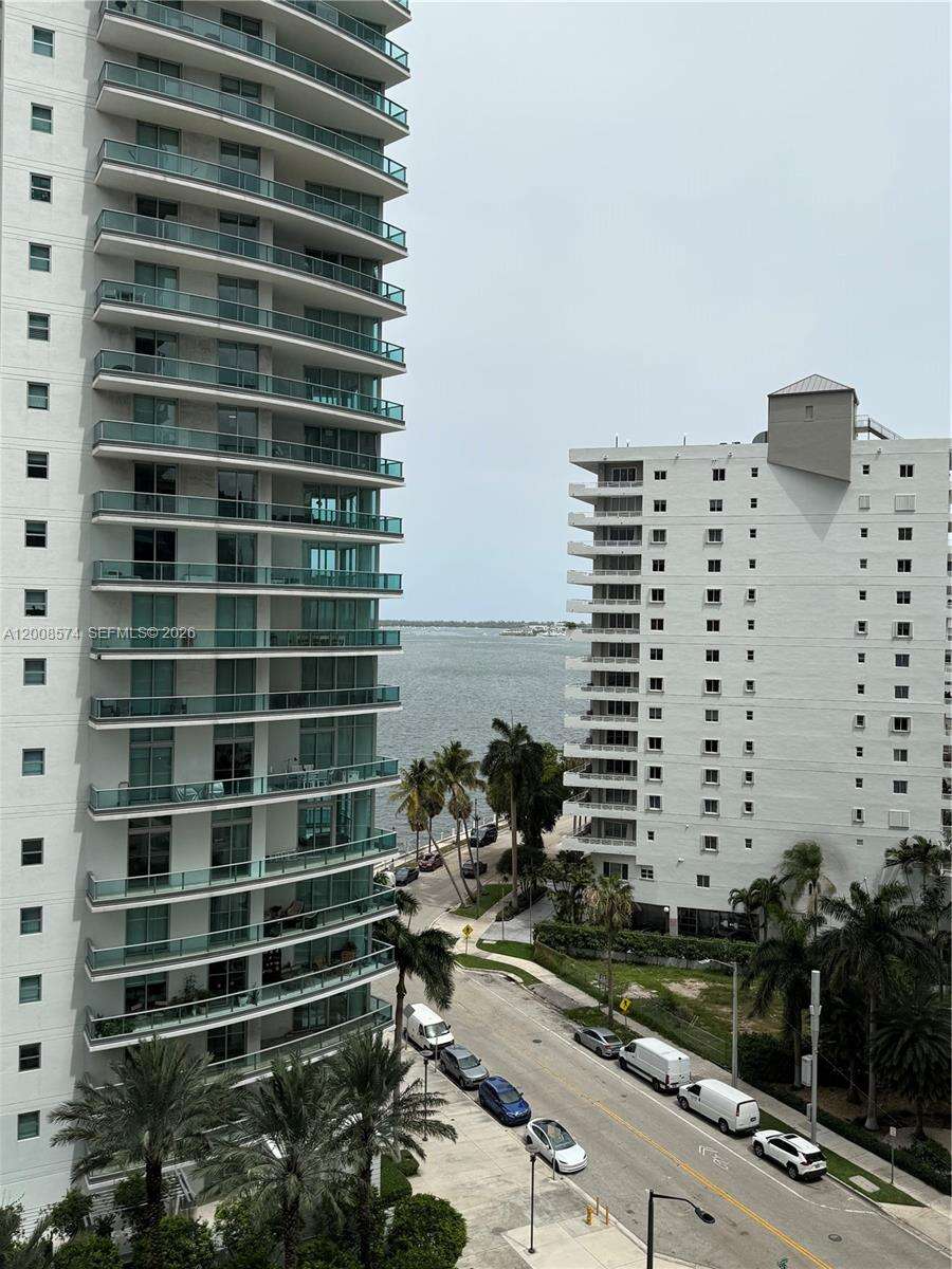 Brickell House at 1300 Brickell Bay Dr, Miami, FL 33131 - For Rent photo 14