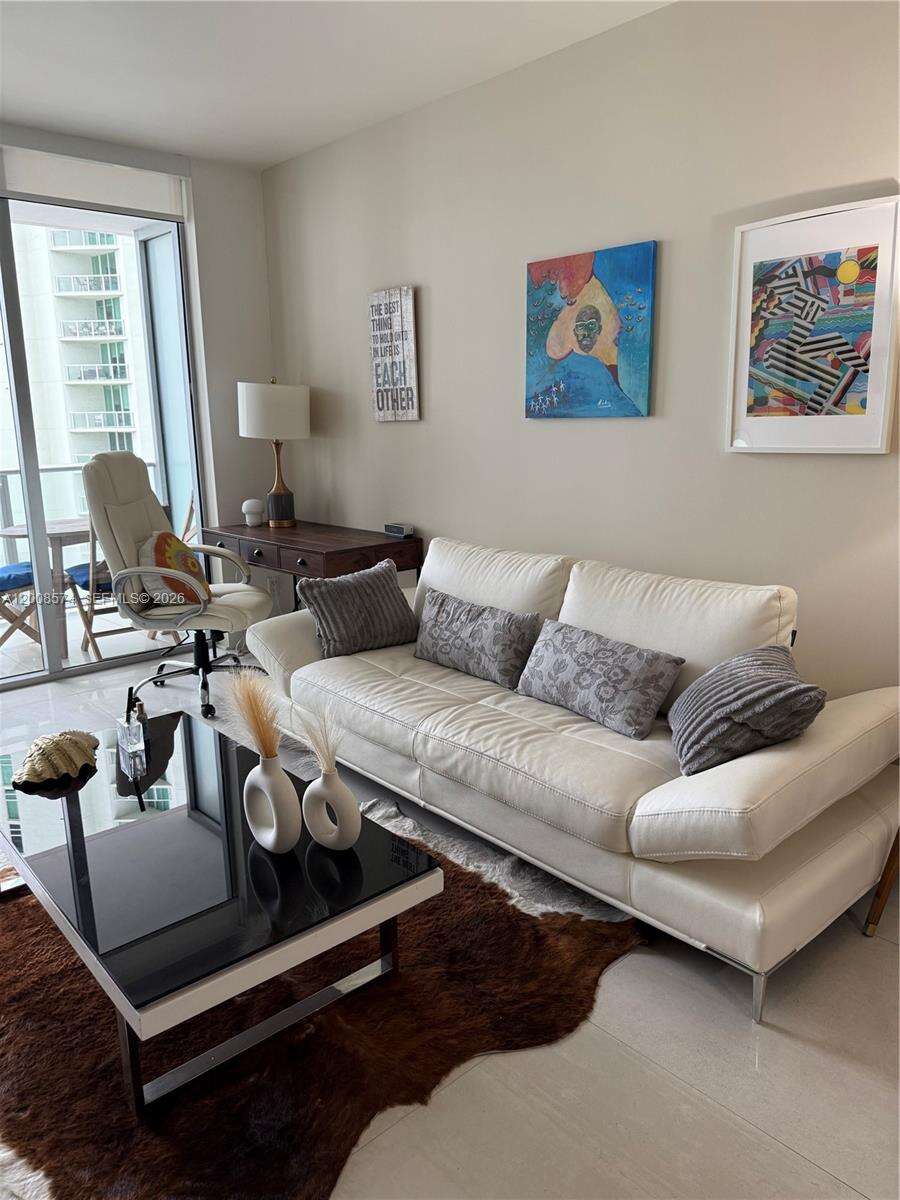 Brickell House at 1300 Brickell Bay Dr, Miami, FL 33131 - For Rent photo 5