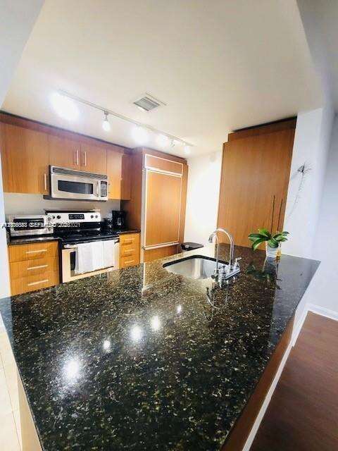 Harbour House at 10275 Collins Ave, Bal Harbour, FL 33154 - For Rent photo 4