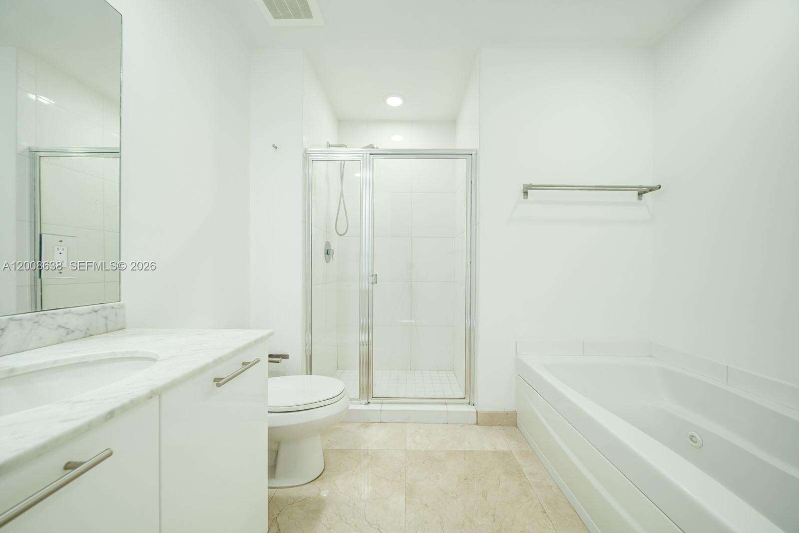 The Plaza On Brickell East at 950 Brickell Bay Dr, Miami, FL 33131 - For Rent photo 13