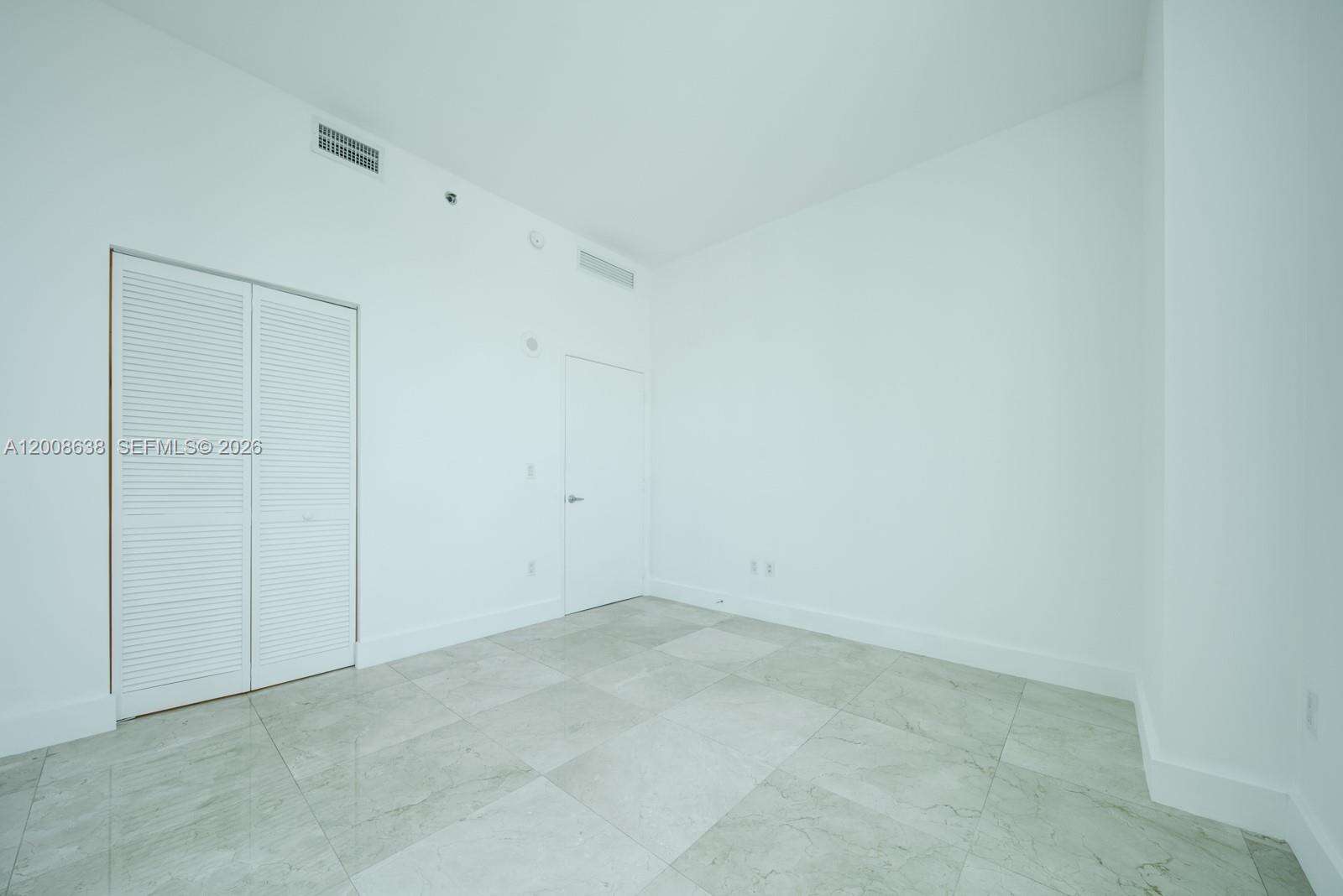 The Plaza On Brickell East at 950 Brickell Bay Dr, Miami, FL 33131 - For Rent photo 15