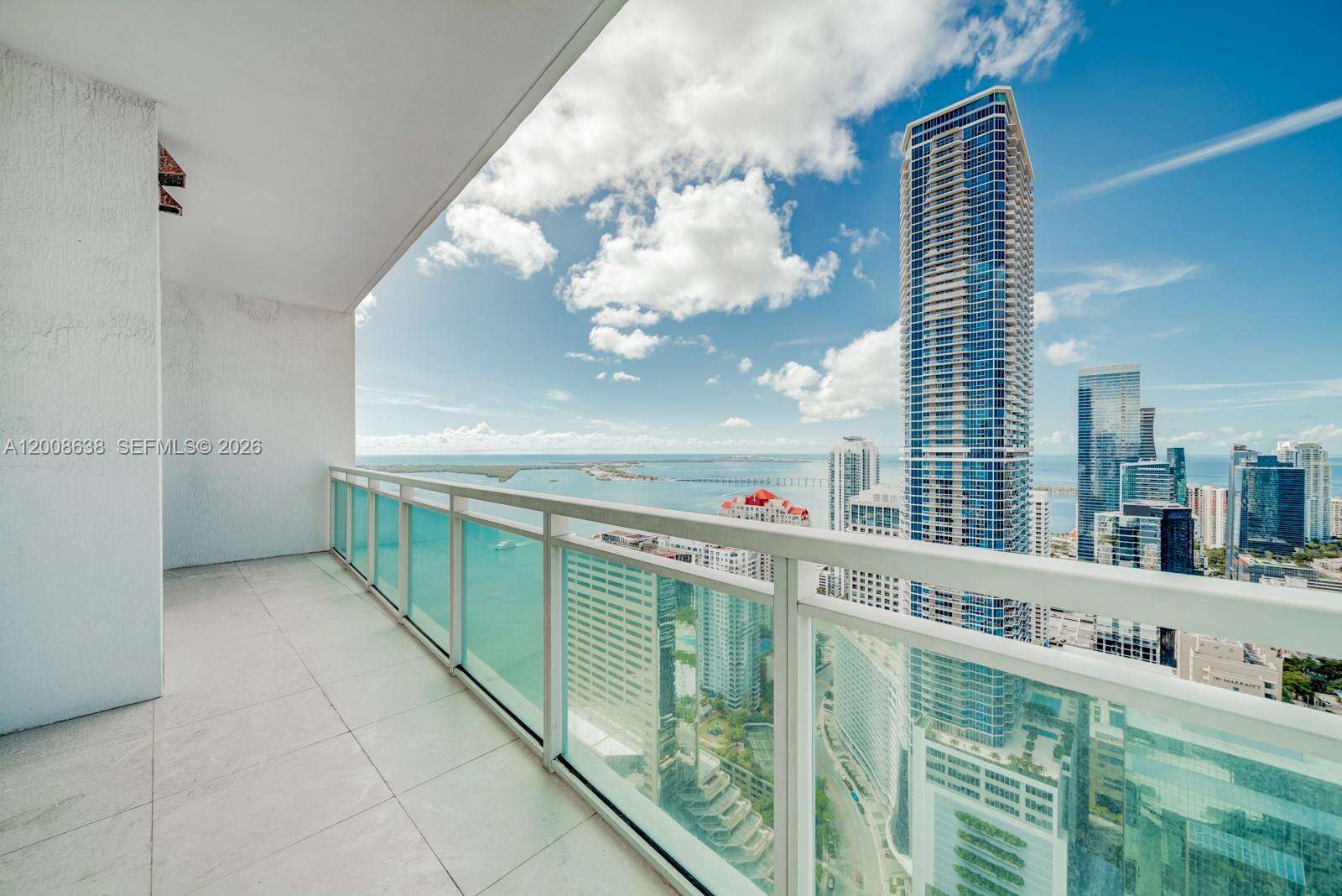 The Plaza On Brickell East at 950 Brickell Bay Dr, Miami, FL 33131 - For Rent photo 18