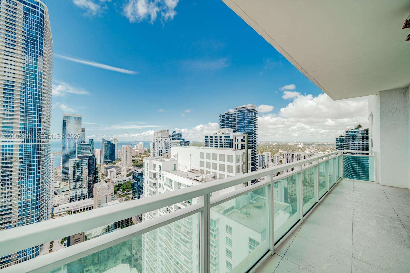 The Plaza On Brickell East at 950 Brickell Bay Dr, Miami, FL 33131 - For Rent photo 21