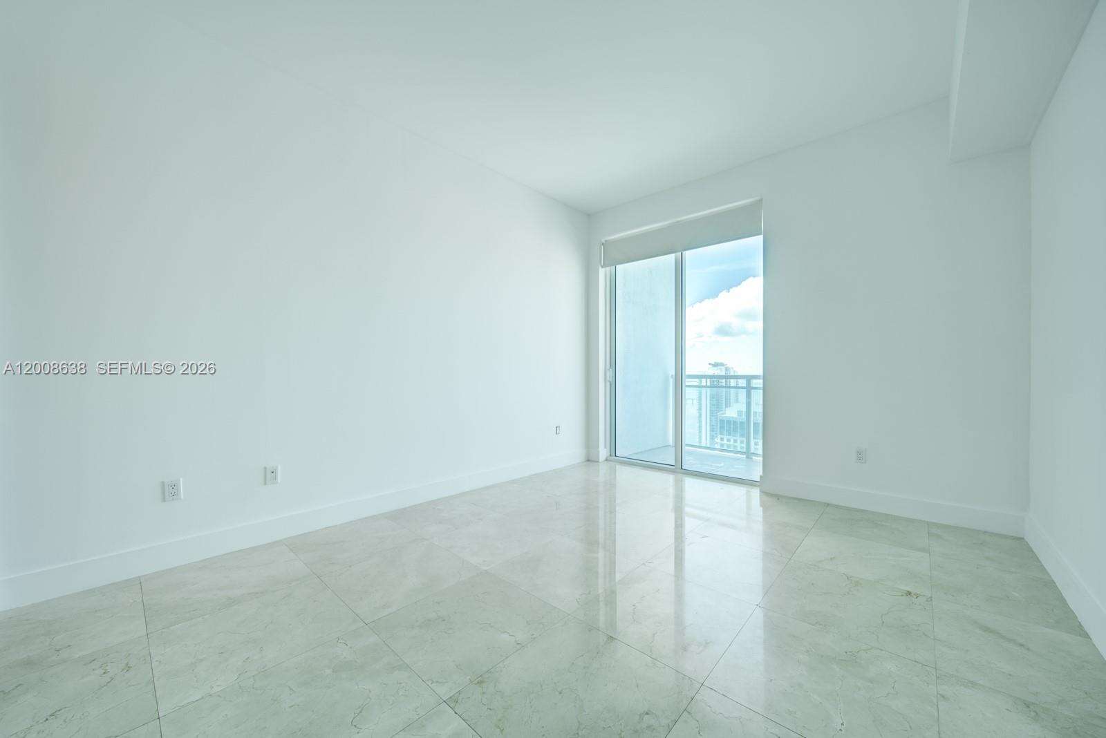 The Plaza On Brickell East at 950 Brickell Bay Dr, Miami, FL 33131 - For Rent photo 9