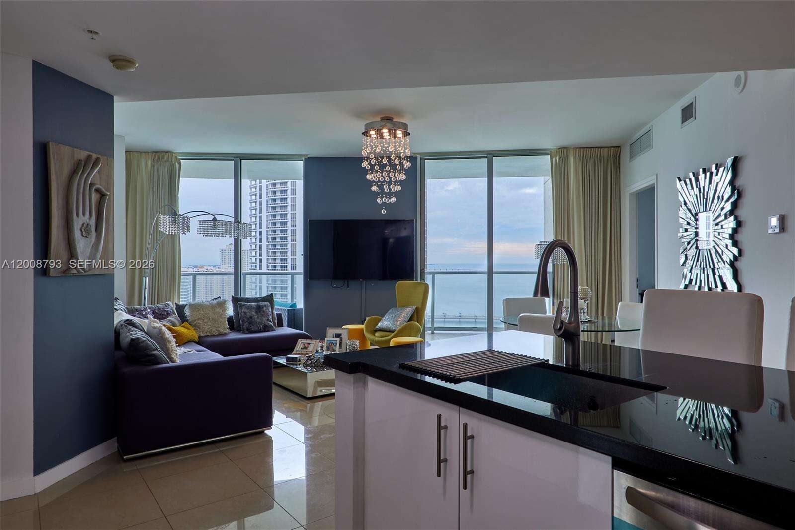 Met 1 at 300 Biscayne Blvd, Miami, FL 33131 - For Rent photo 1