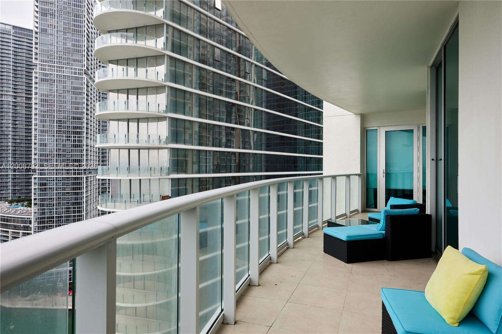Met 1 at 300 Biscayne Blvd, Miami, FL 33131 - For Rent photo 12
