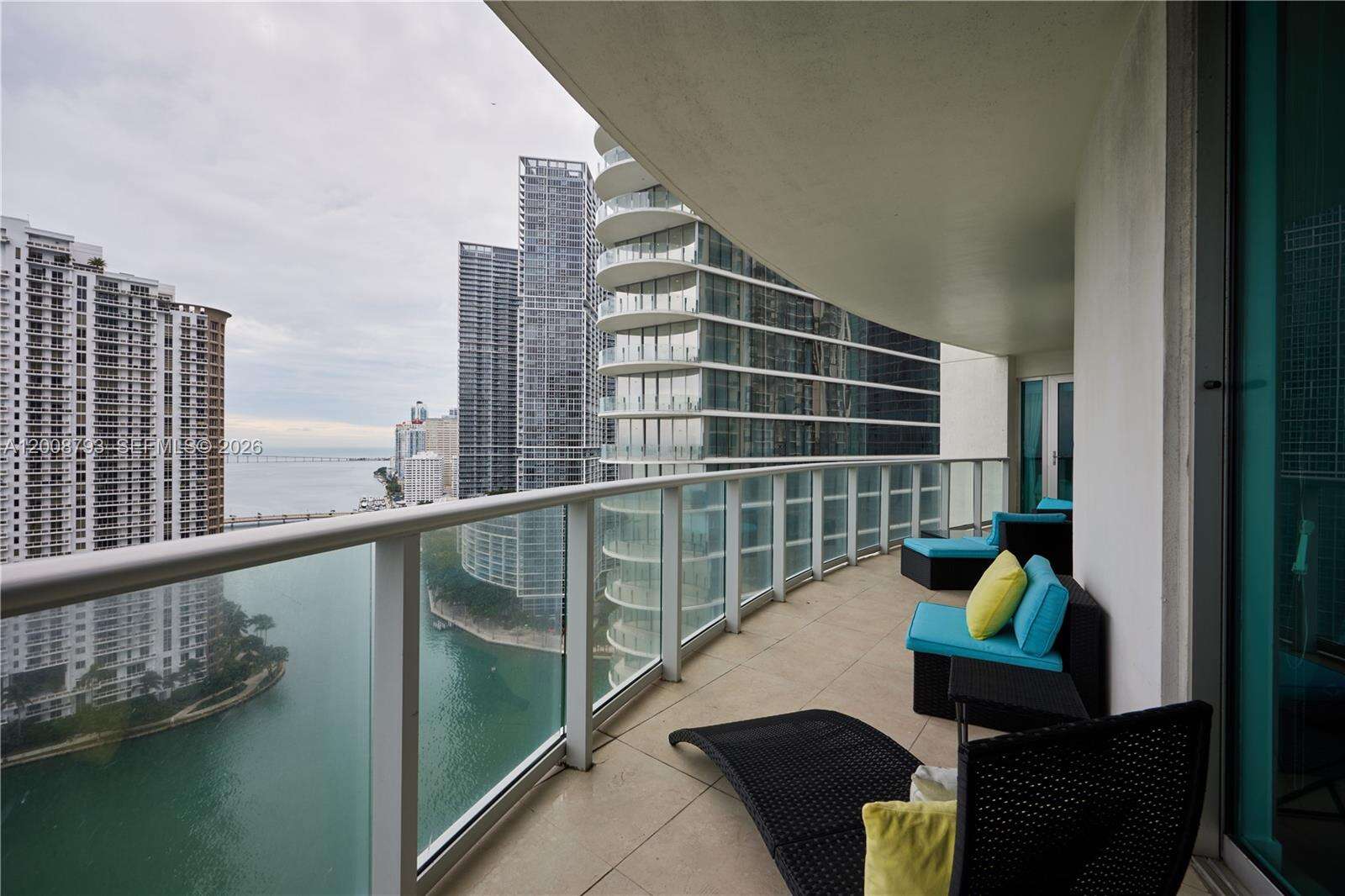 Met 1 at 300 Biscayne Blvd, Miami, FL 33131 - For Rent photo 19