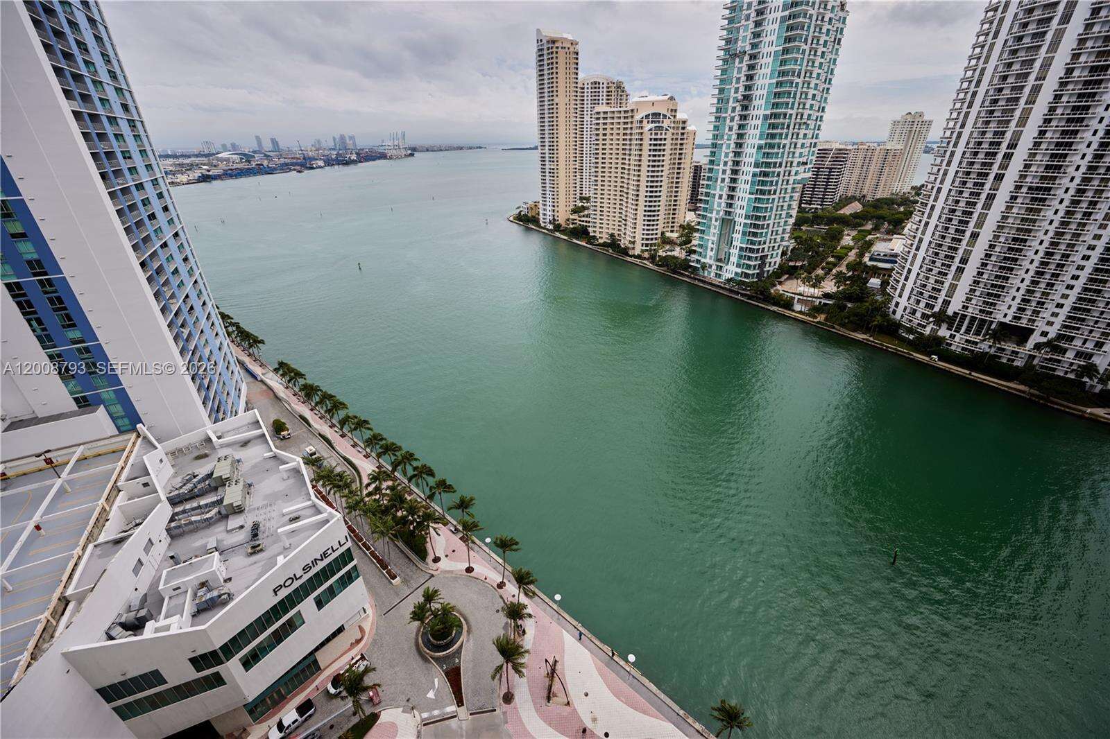 Met 1 at 300 Biscayne Blvd, Miami, FL 33131 - For Rent photo 22